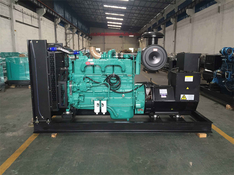 峨山发电机出租租赁如何保证柴油发电机组的正常运行？